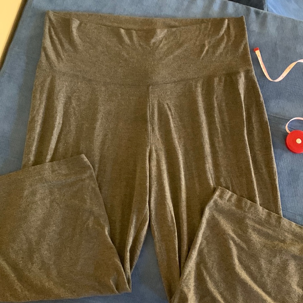 Old Navy maternity long capris with fold-over waist